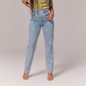 Abercrombie Curve Love Ultra High Rise 90s Straight Jean